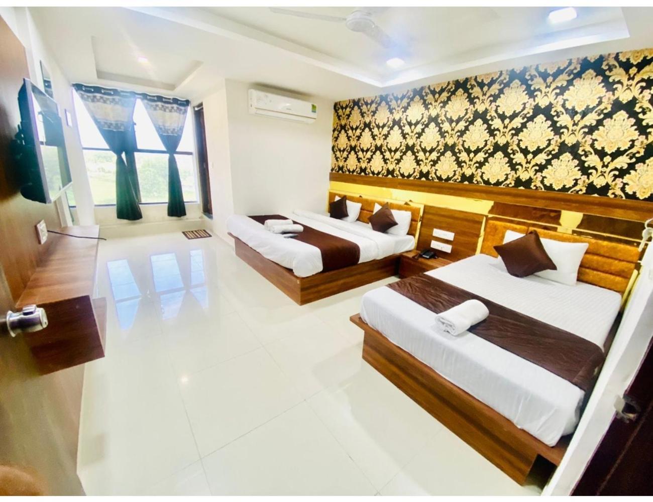 Hotel Paradise, Naroda Ahmedabad Exterior foto