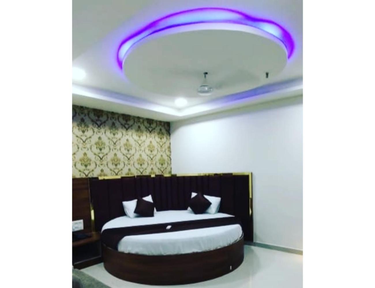 Hotel Paradise, Naroda Ahmedabad Exterior foto